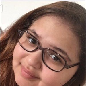 Meet your Posher, Evelyn